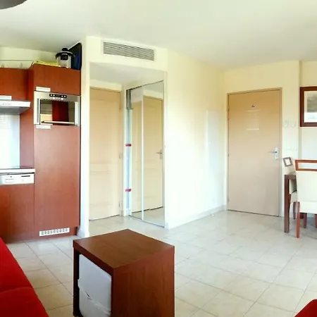 1 Bedroom Appartamento Mandelieu